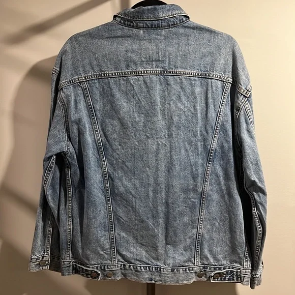 Levi’s Trucker Jacket - Picture 3 of 3